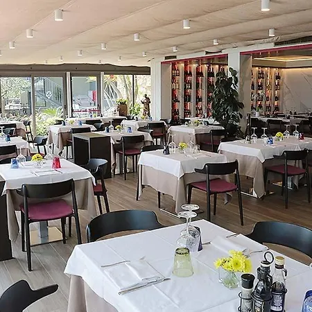 Aurora Hotel Sirmione